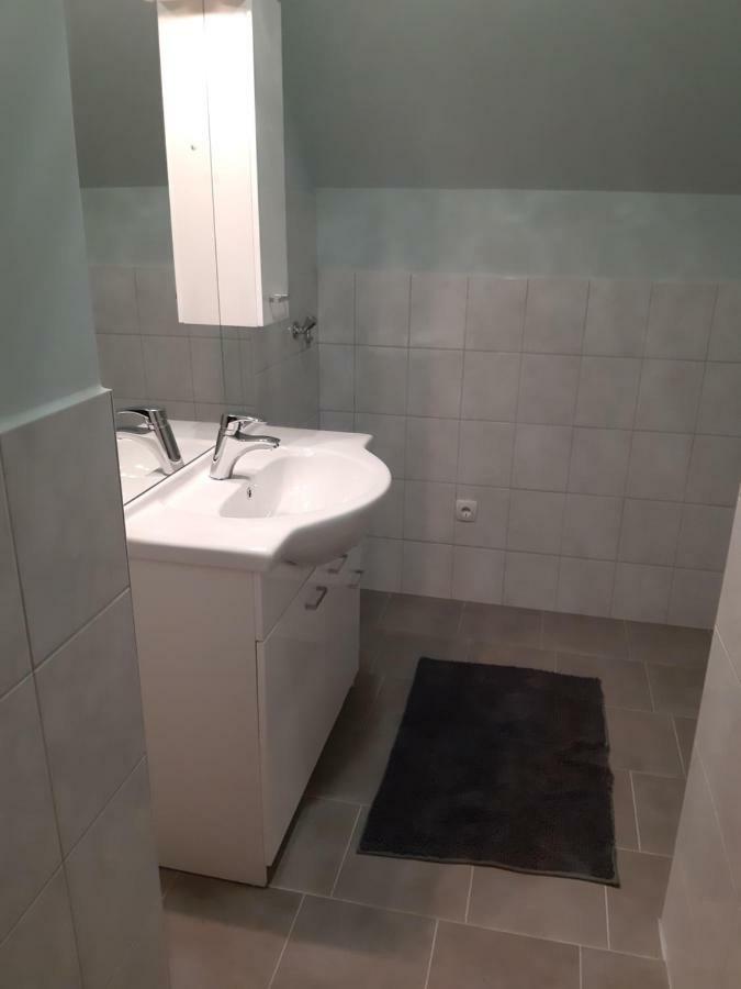 Privatzimmer Roland Hutten Ngoại thất bức ảnh